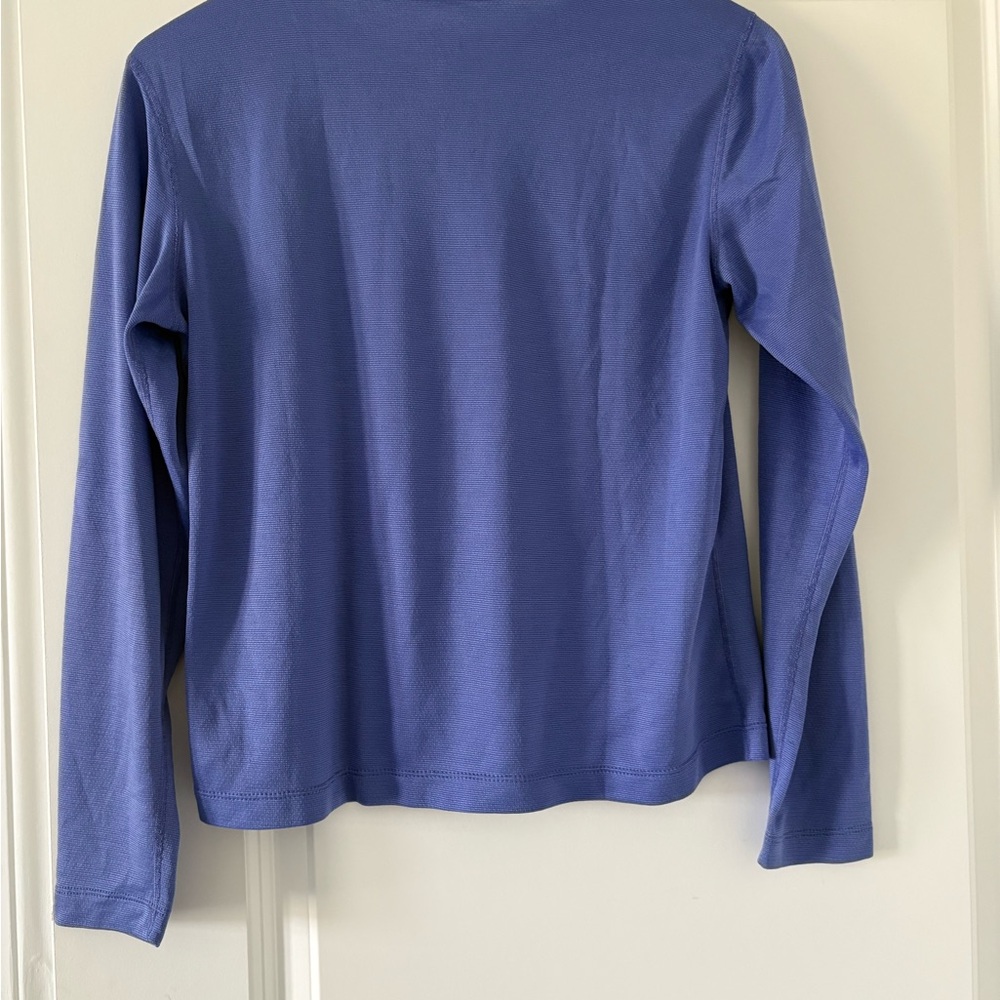 Patagonia woman’s Capilene long sleeve shirt periwinkle medium - Picture 2 of 3